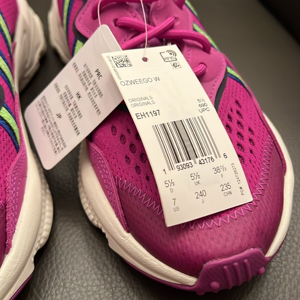 Adidas Ozweego - Picture 6 of 6